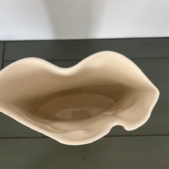 Sara Lund Blue Sky Porcelain - Bisque / White Vase - Father - Mother - Child - Picture 9 of 11